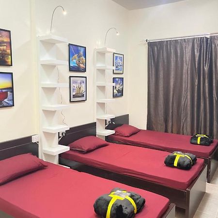Dxb Backpackers Executive Hostel Dubai Buitenkant foto