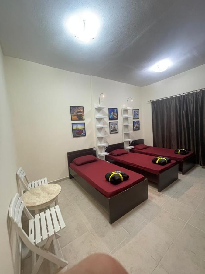 Dxb Backpackers Executive Hostel Dubai Buitenkant foto