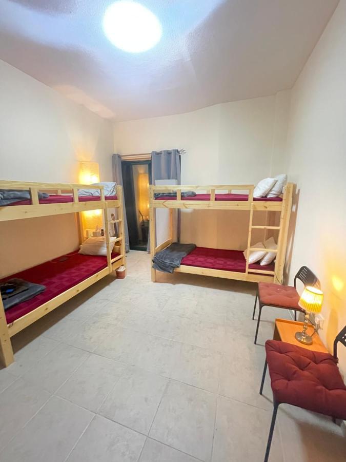 Dxb Backpackers Executive Hostel Dubai Buitenkant foto