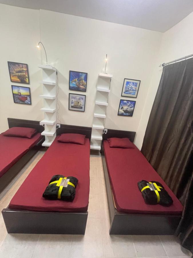 Dxb Backpackers Executive Hostel Dubai Buitenkant foto